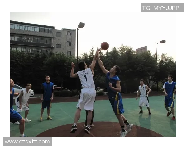 打篮球是谁的故事揭示了运动背后的激情与友谊